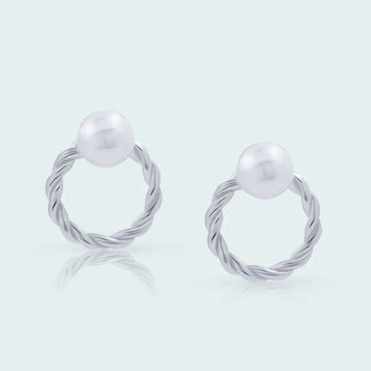 Silver Pearl Earring